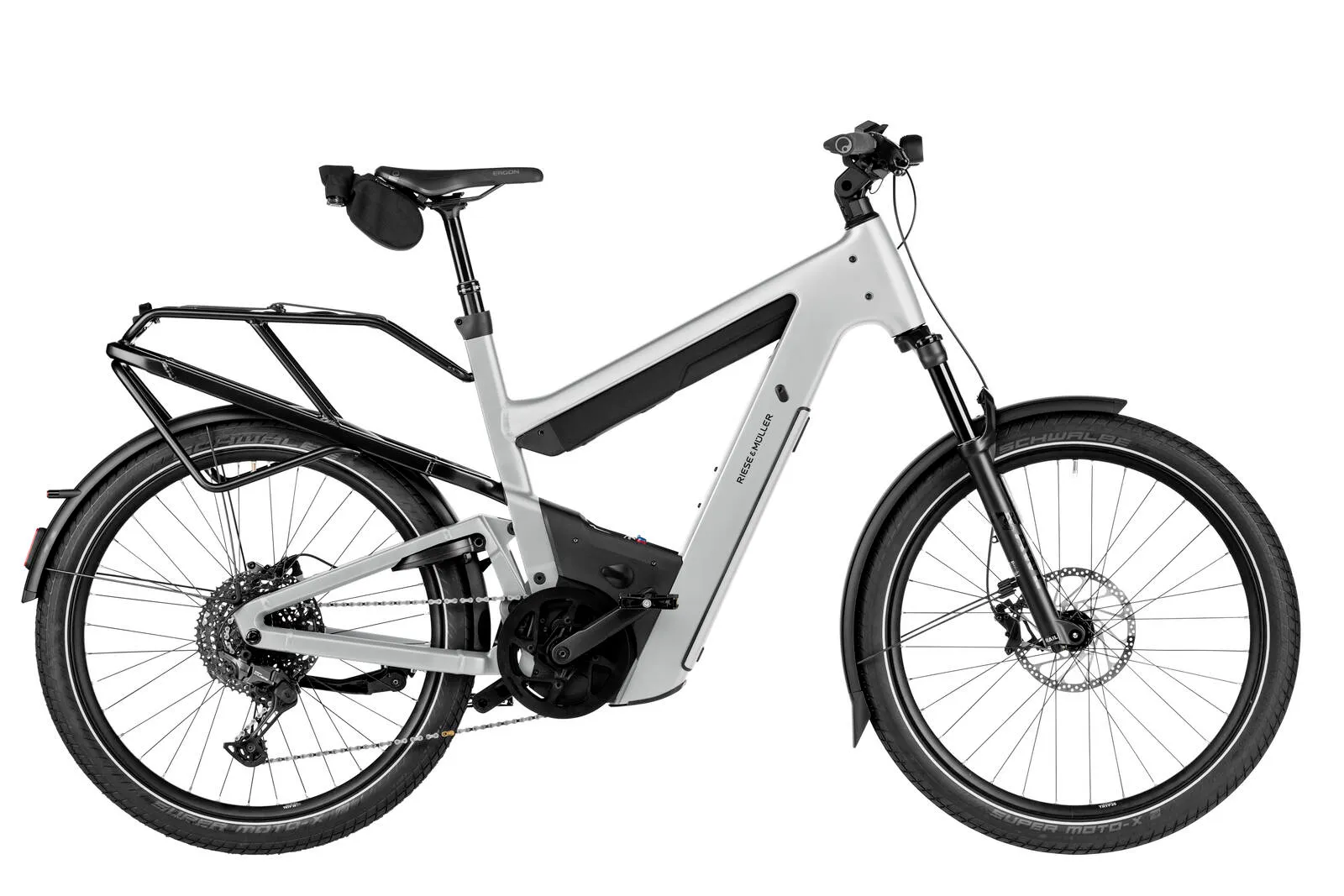 Riese & Müller Superdelite5 touring in shadow, side profile.