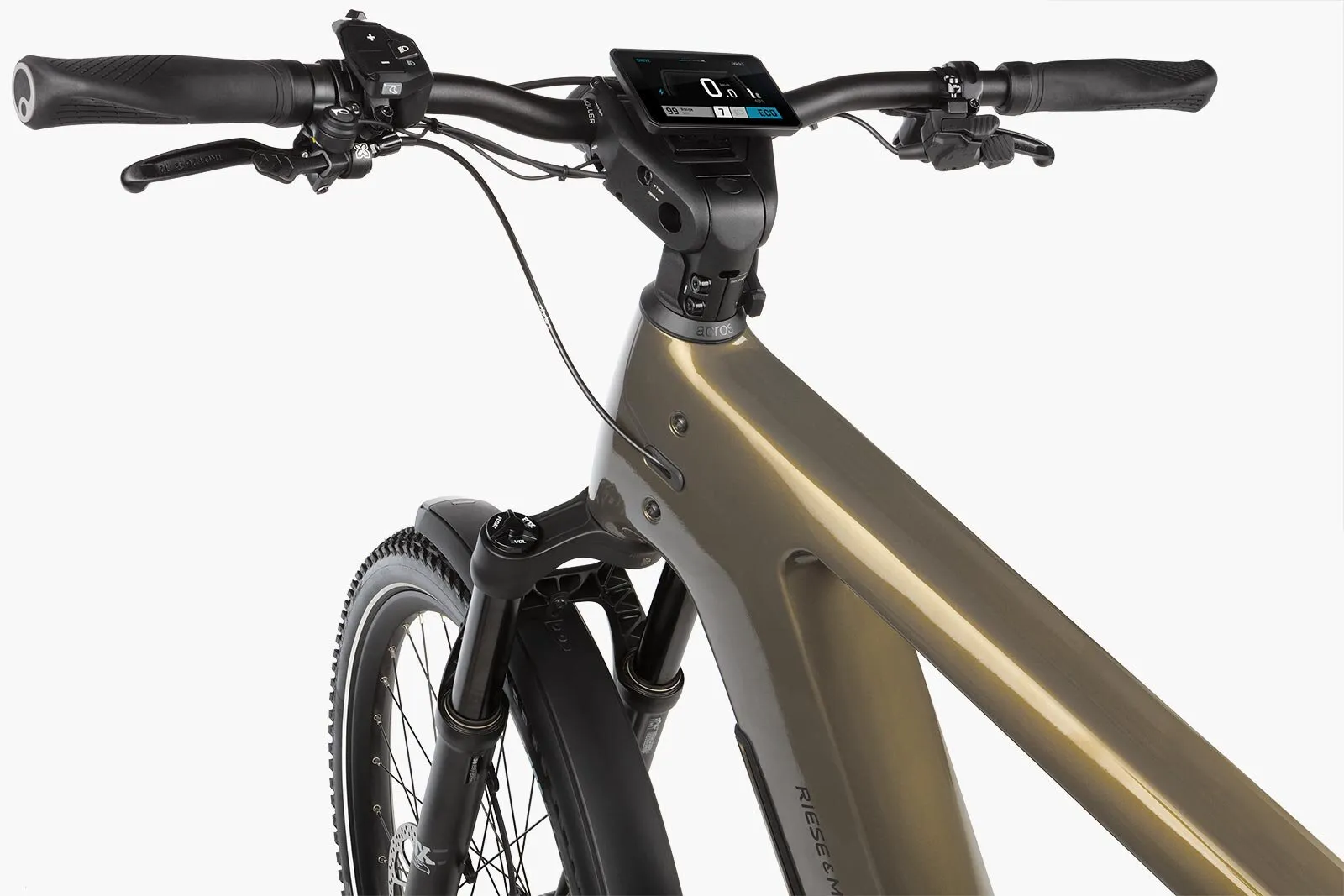 Close-up of the Delite5 Pinion cockpit with Acros display, handlebars and Fox suspension fork.