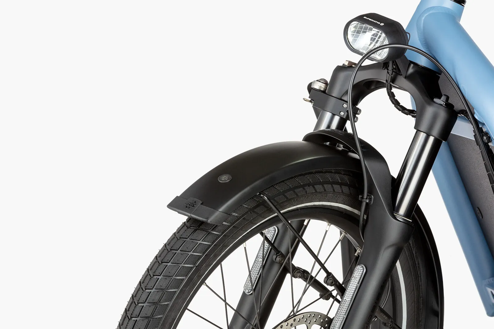 Close-up of the Load5 front suspension fork.