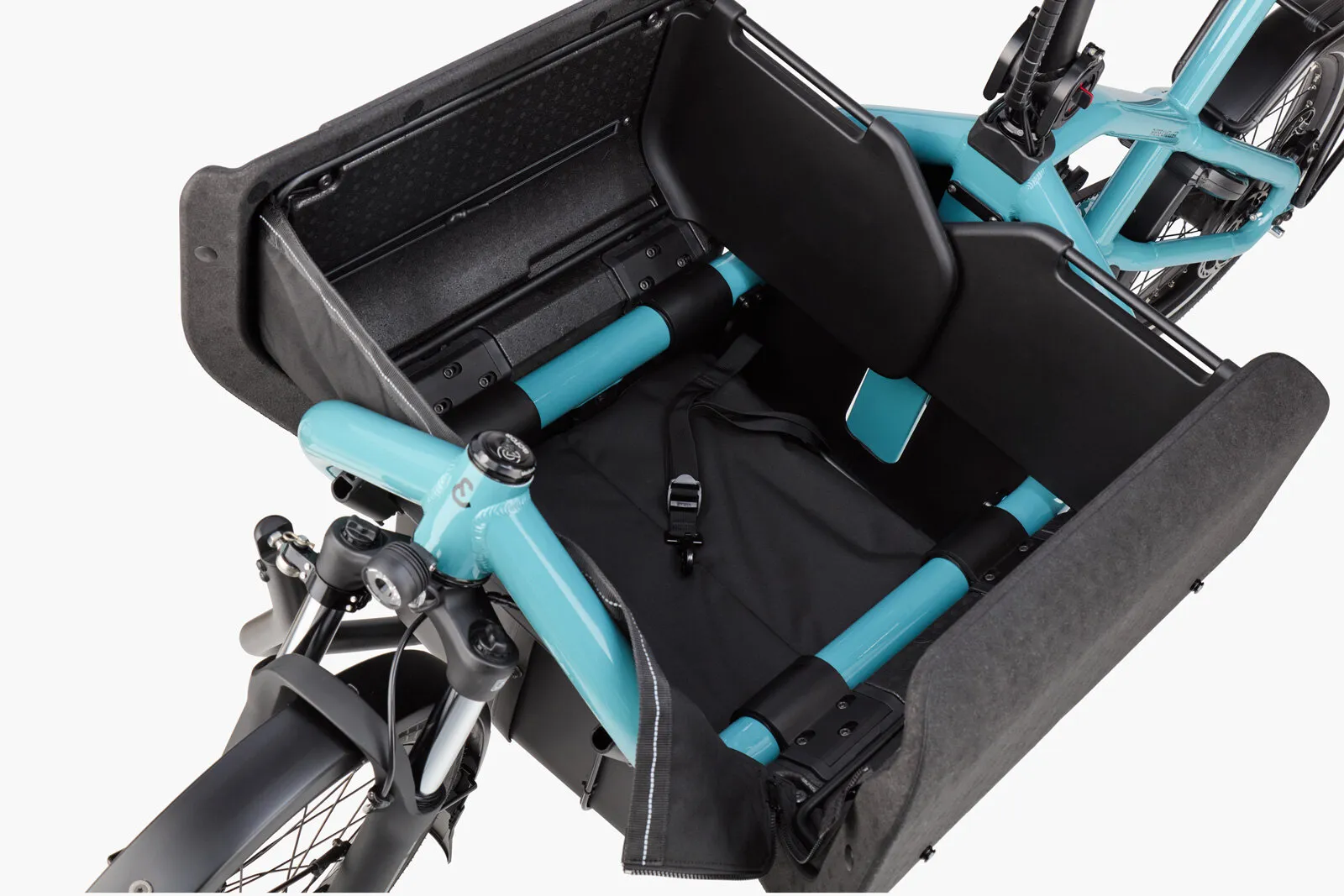 Close-up of the Carrie2 cargo box interior with Family Kit child seat installed.