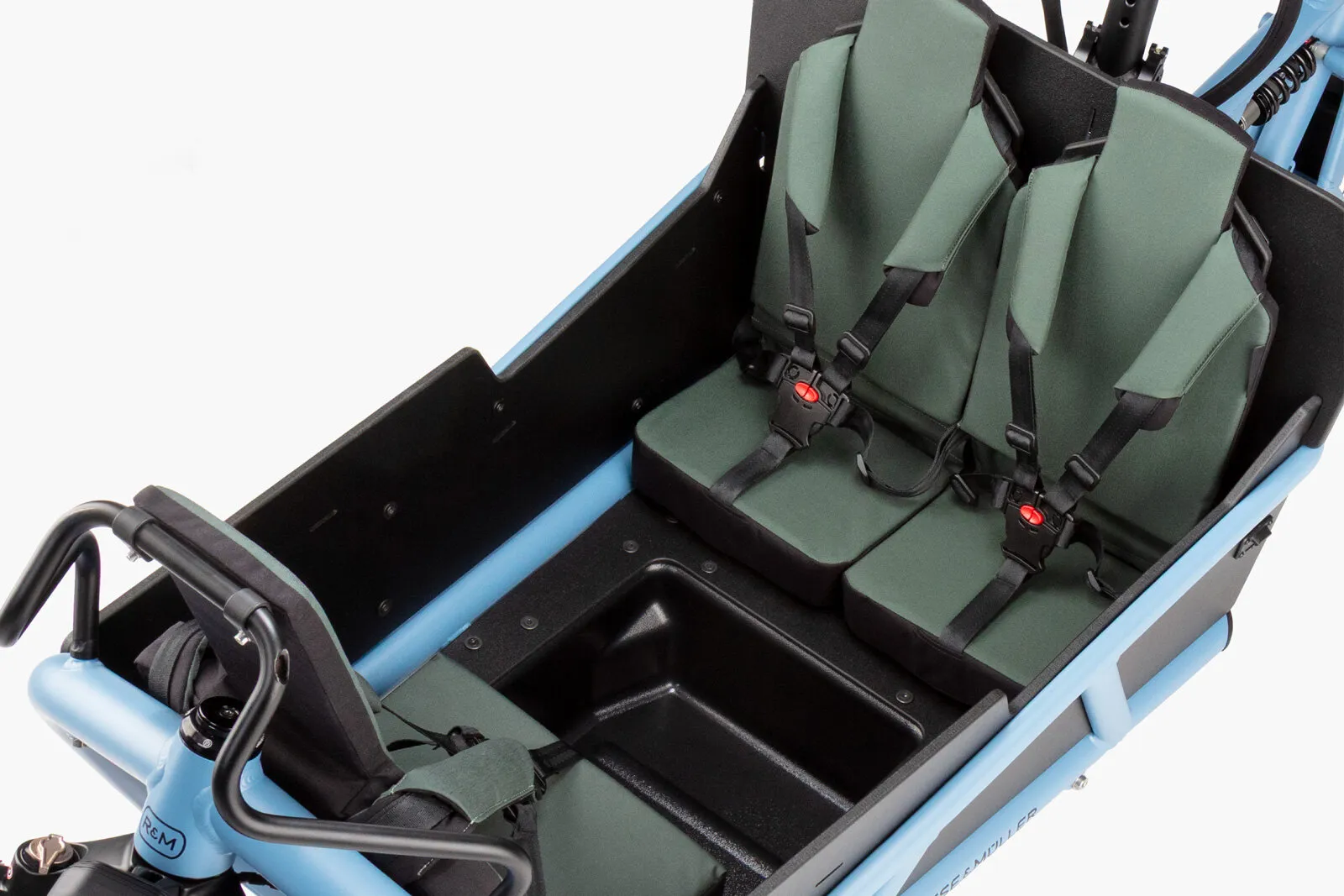 Close-up of the Load5 75 Family Kit Plus with two padded child seats and five-point harnesses.