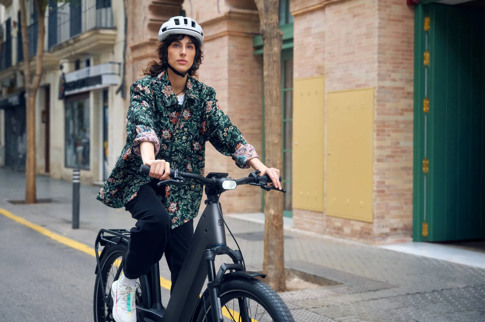 Detail shot of the Nevo5 pinion integrated gearbox system.