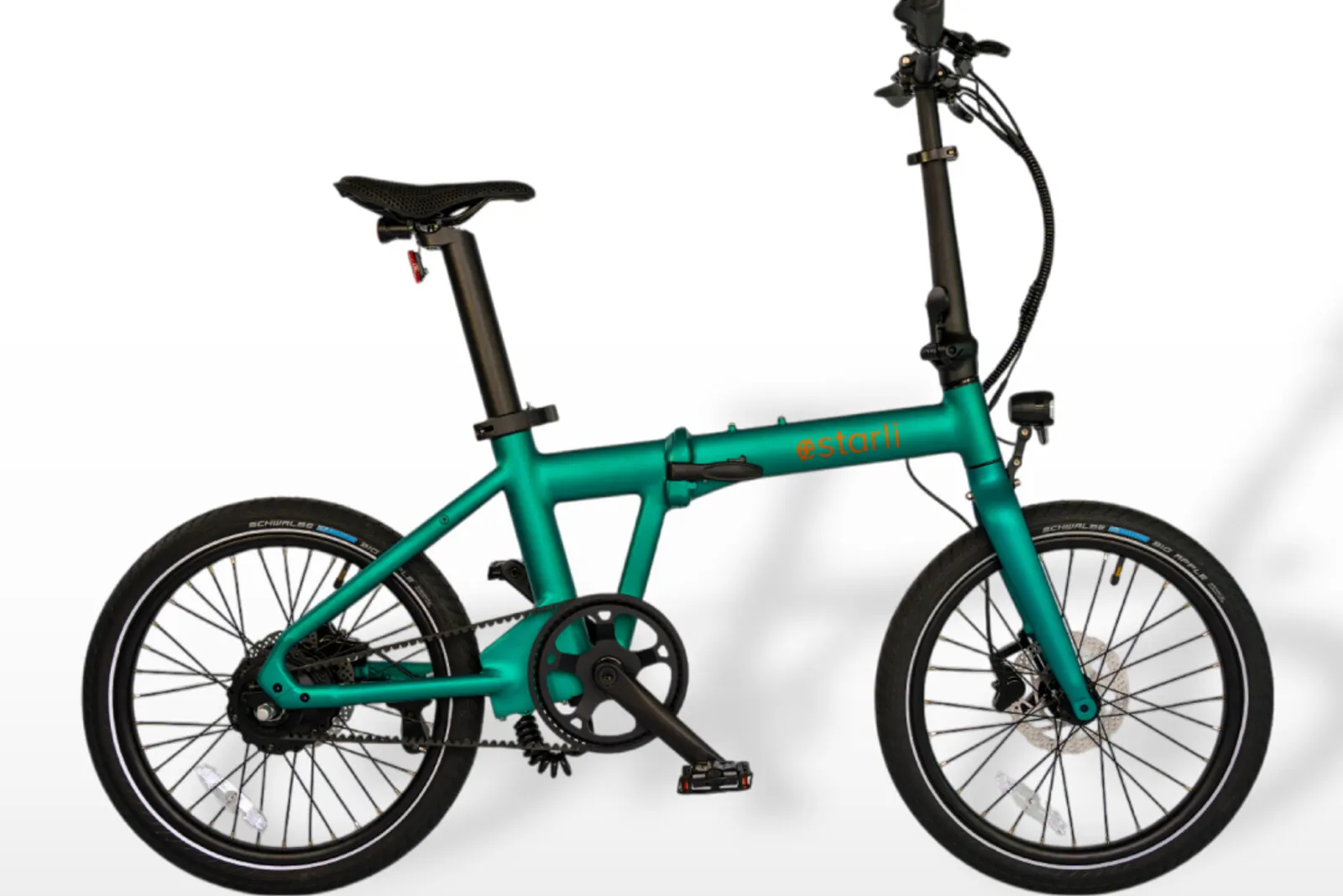 Estarli e20.X in racing green with black wall tyres.