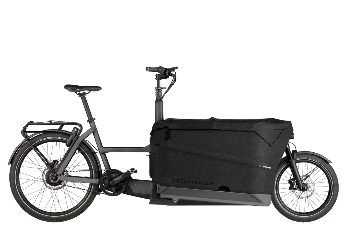 Riese & Müller Packster2 70 vario in urban grey matt with comfort kit, tarpualin and pannier rack.