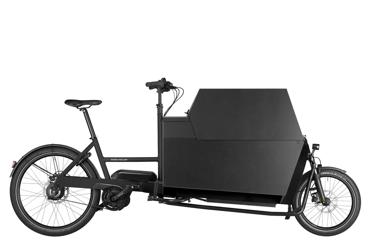 Riese & Müller Transporter2 85 vario in black with box with lockable high box cover.