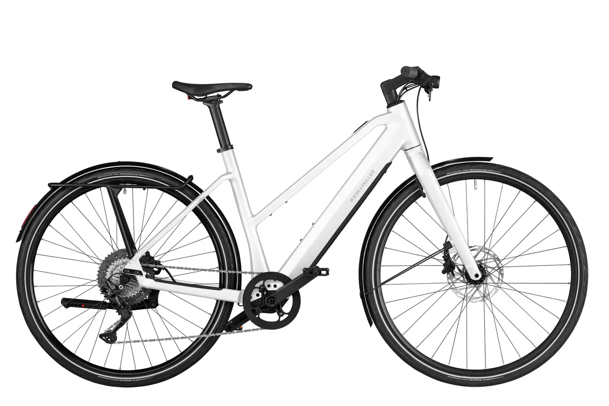 Riese & Müller UBN Seven touring in pearl white.